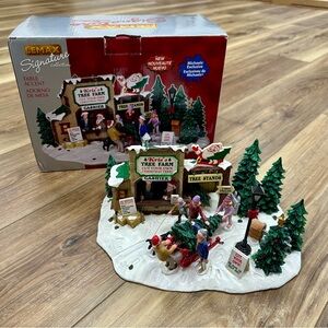 Lemax Signature Collection Kris’s Christmas Tree Farm Table Accent #13903